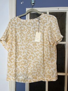 a new day Short Sleeve Printed Blouse in Cream and White NWT